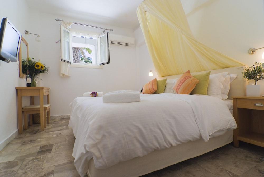 Zephyros Aparthotel Paraga  Luaran gambar